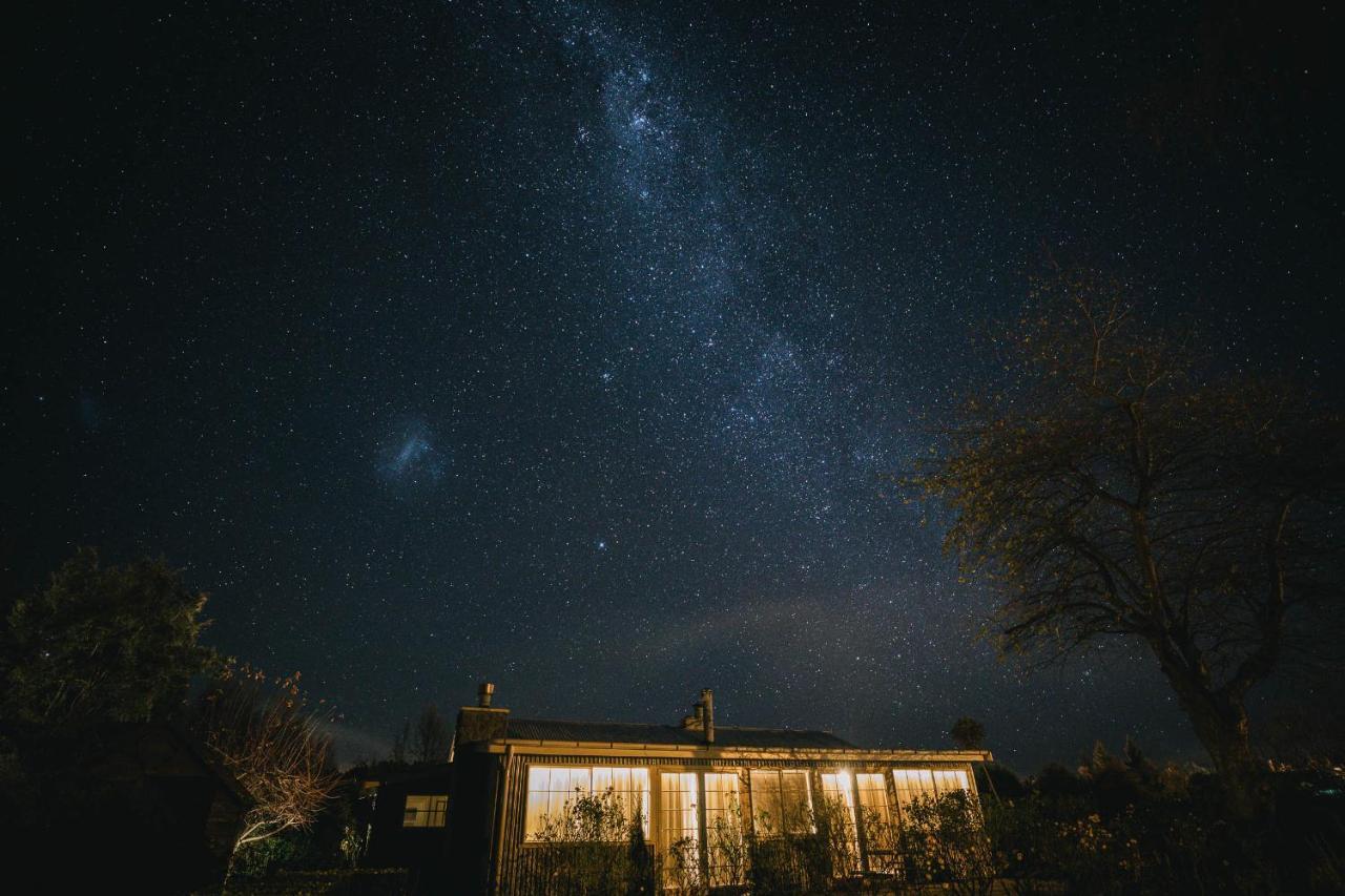 Aldourie Lodge - Lake Tekapo Exterior photo